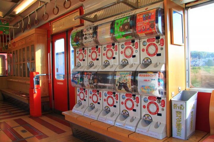 1_04和歌山電鐵-玩具電車扭蛋機